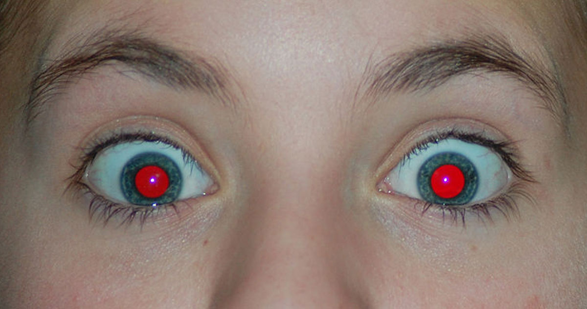 LesaviezvousQt's tweet photo. ❓Le saviez-vous ❓
Les yeux rouges sur les photos proviennent des pupilles dilatées qui ne réagissent pas assez vite au flash.

#YeuxRouges #Photographie #Insolite https://t.co/q7K2OCkLRD