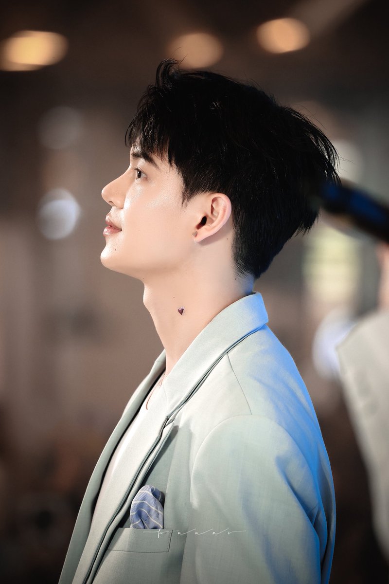 รูปทรงพระเจ้ามากกก  ใบหน้าละมุนลงตัวสุดๆ คือหล่อแบบเทพสร้างเป็นไงให้มาดูหยิ่น อานันท์อ่ะ

#yinyin_anw