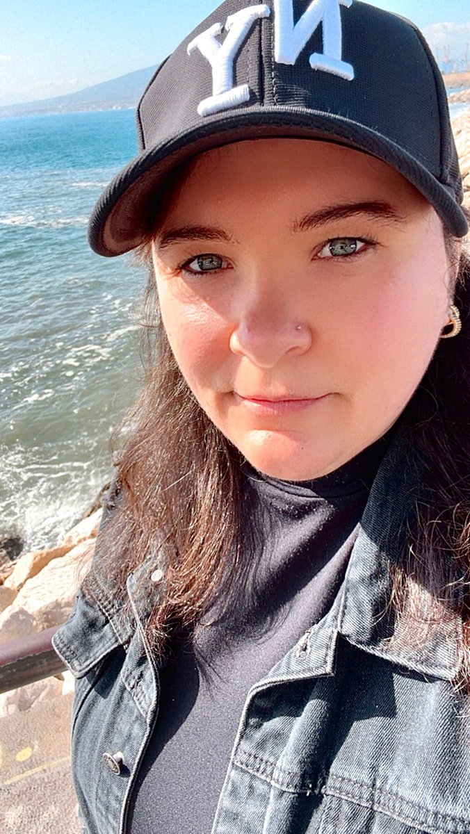 EmyLPfCUORE's tweet photo. 🧢🌊💙 https://t.co/1VSi00JhEw