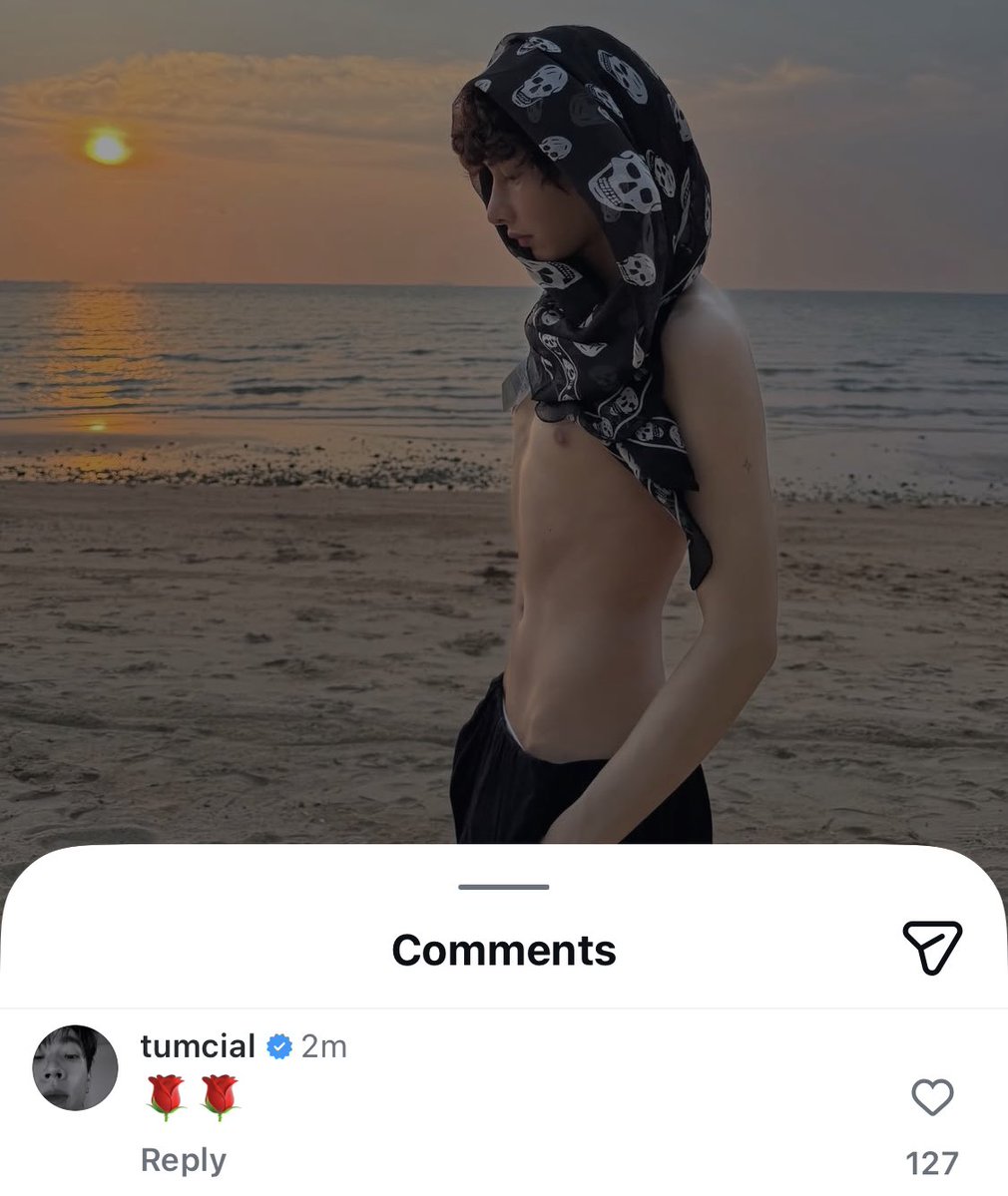 อีเรหี้ยเยยเย้ยเย สาววายตื่นด่วร 
ออฟจุมทำไรรรรรรร โคตร ‘s อะ