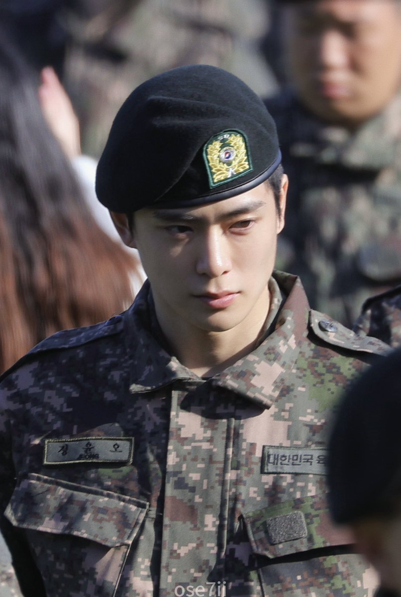 군인 미모 진짜 무슨 일이지