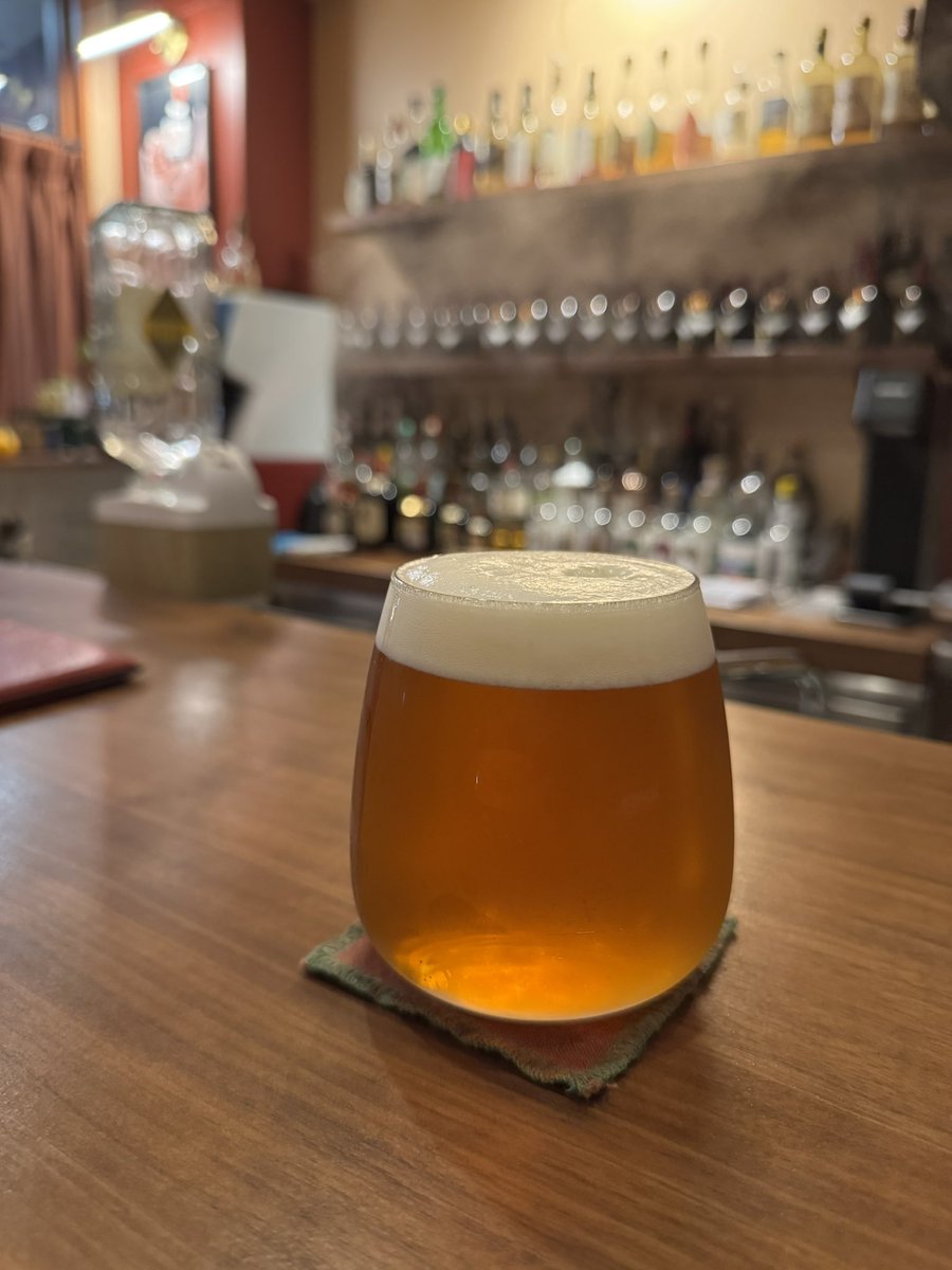 ライブの後はおビール

#元町URI
#ひとりでライブはそんな飲めない
#だからこちらでエール
#ママが同い年