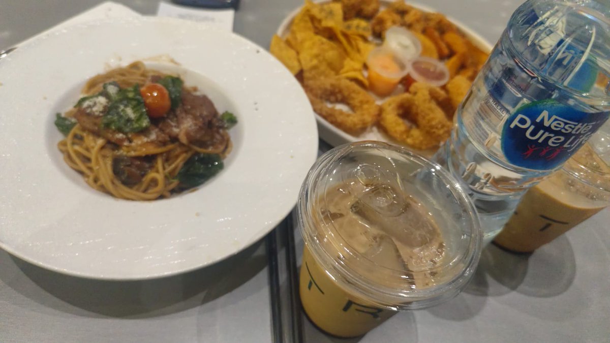 Gretta_pass tweet media