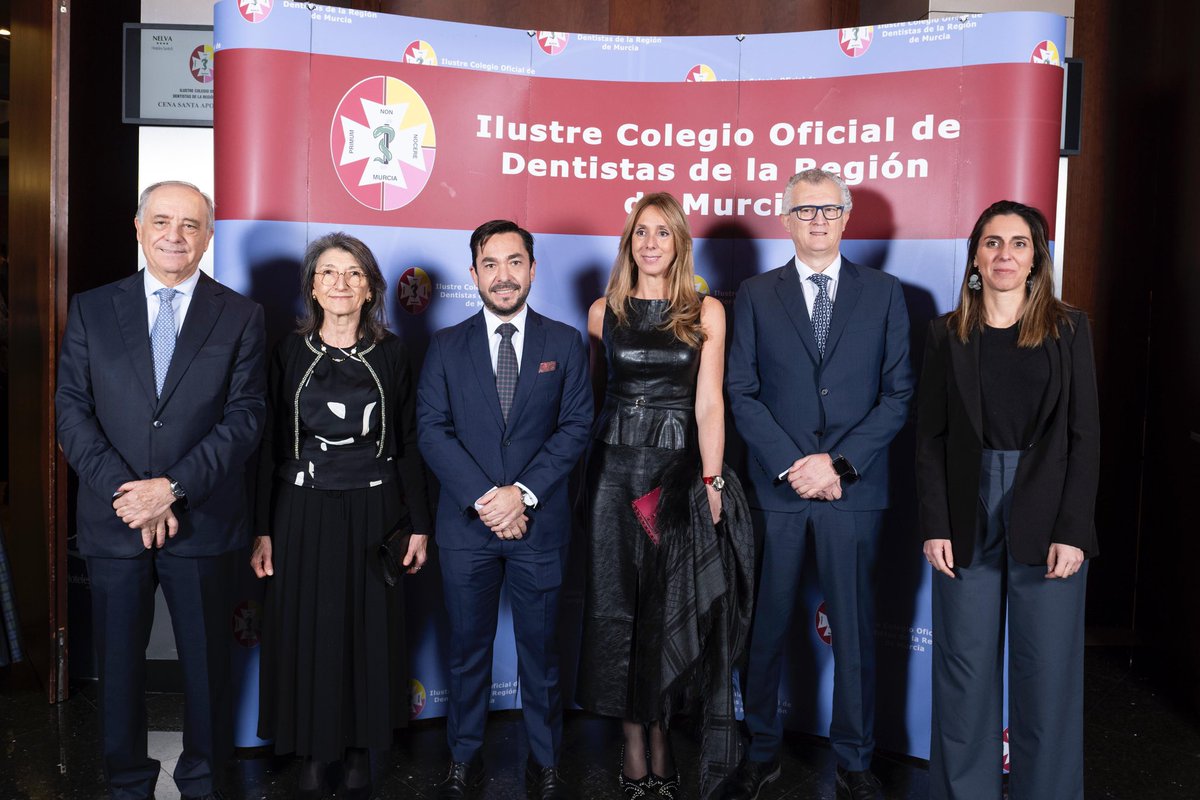 Dentistas Murcia tweet media