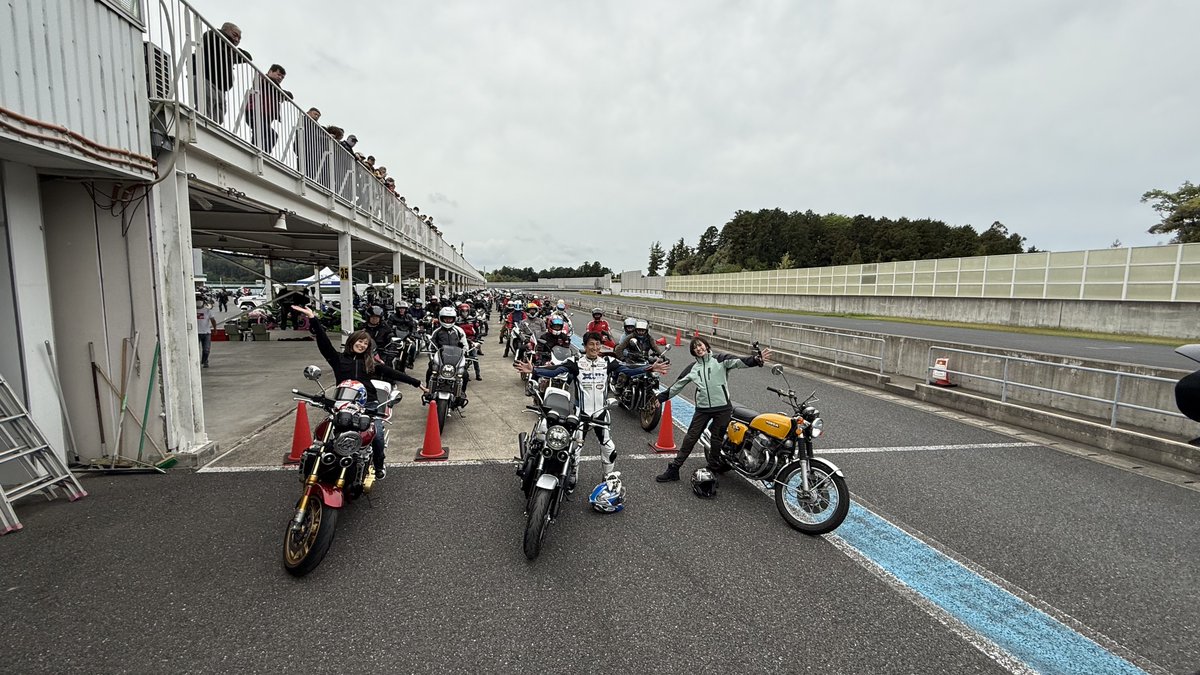WITH_ME_PRT's tweet photo. 【ゲスト情報解禁 第3弾】
モデル・タレントとして活躍しながら時にはバイクでヒマラヤにも登ってしまうMSTVの元気印！

CB750Fourを愛す本川まあささんの参加が決定！✨ 

📅 2026/4/26(日)
📍 袖ケ浦FRW
🔗 https://t.co/KvWW7bCE0n

#CBファンミーティング2026 #本川まあさ #CB750Four #MSTV #HONDA https://t.co/t2IZp9LXQe