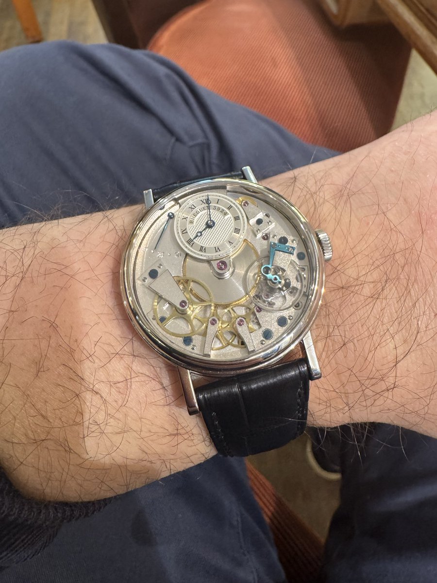 Tellement goatesque 🤯 Les yeux de l’amour en face d’une telle beauté.