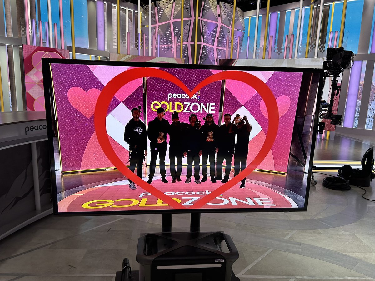 steadisteve's tweet photo. #GoldZone ❤️ edition … Day#8. Studio Crew https://t.co/1DYAvsvFWc