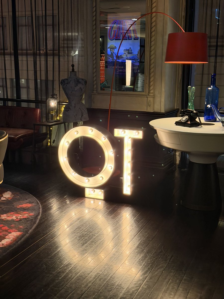 Got jump scared at Valentines dinner