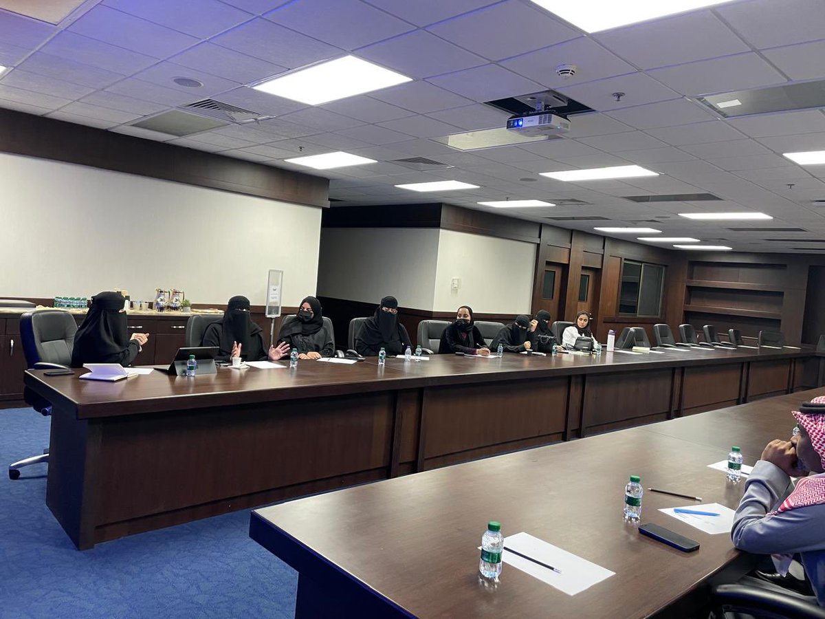 كلية الصحة العامة tweet media