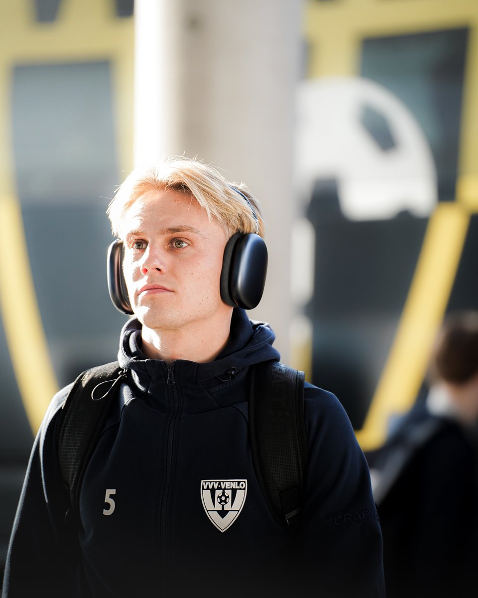 VVVVenlo's tweet photo. Arrived at GelreDome. 📍

#VITVVV #SamenAchterVVV