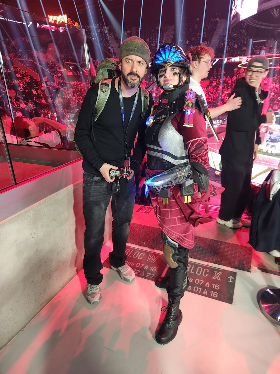 Camcamzoro tweet media