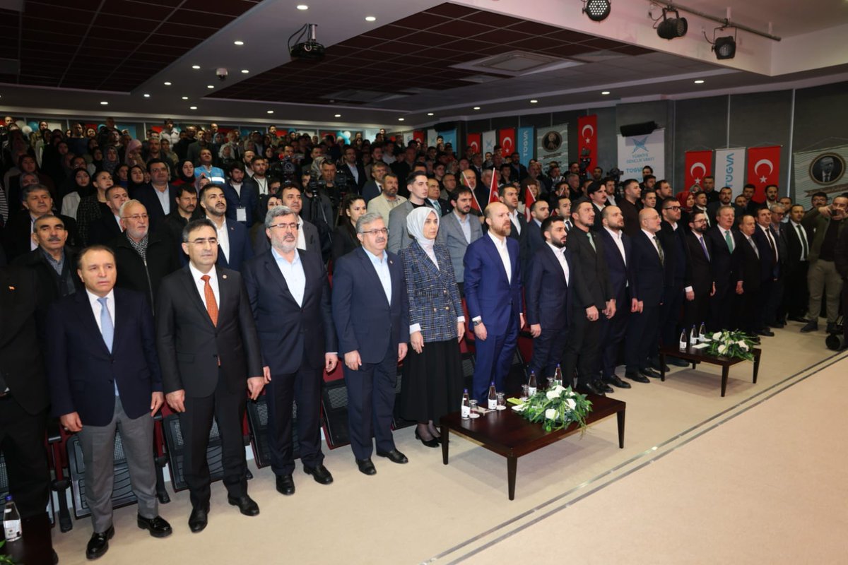 Türkiye Gençlik Vakfı (TÜGVA) Yüksek İstişare Kurulu Üyesi Bilal Erdoğan, TÜGVA Afyonkarahisar İl Temsilciliği açılış programına katıldı.

Gençliğe yapılan her yatırım, Türkiye’nin yarınlarına atılan güçlü bir adımdır. 🇹🇷