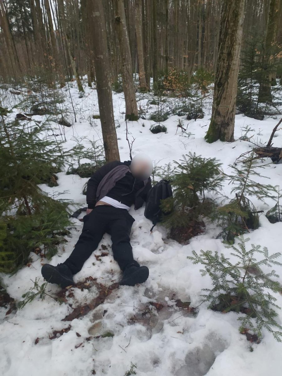 Another 🇺🇦man died trying to reach the border with Romania. 
He was 29 years old.
After he had been out of contact for some time, his relatives reported to the police that he had intended to flee from Ukraine to Romania.
He didn’t make it.
He became another number in the