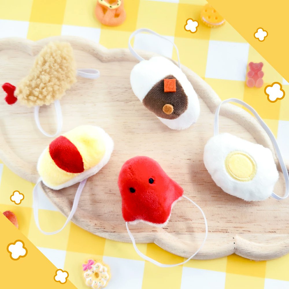 otaINF0's tweet photo. 『ぬいのあたまにつけるやつ』

ぬいのあたまに、たべものをちょこん🍛
のばしてつけるだけのゴムタイプだから、かんたん＆らくちん◎
いつものぬいがもっと可愛く大変身！！
https://t.co/aMa4Grfb9z https://t.co/dughmFEXVG