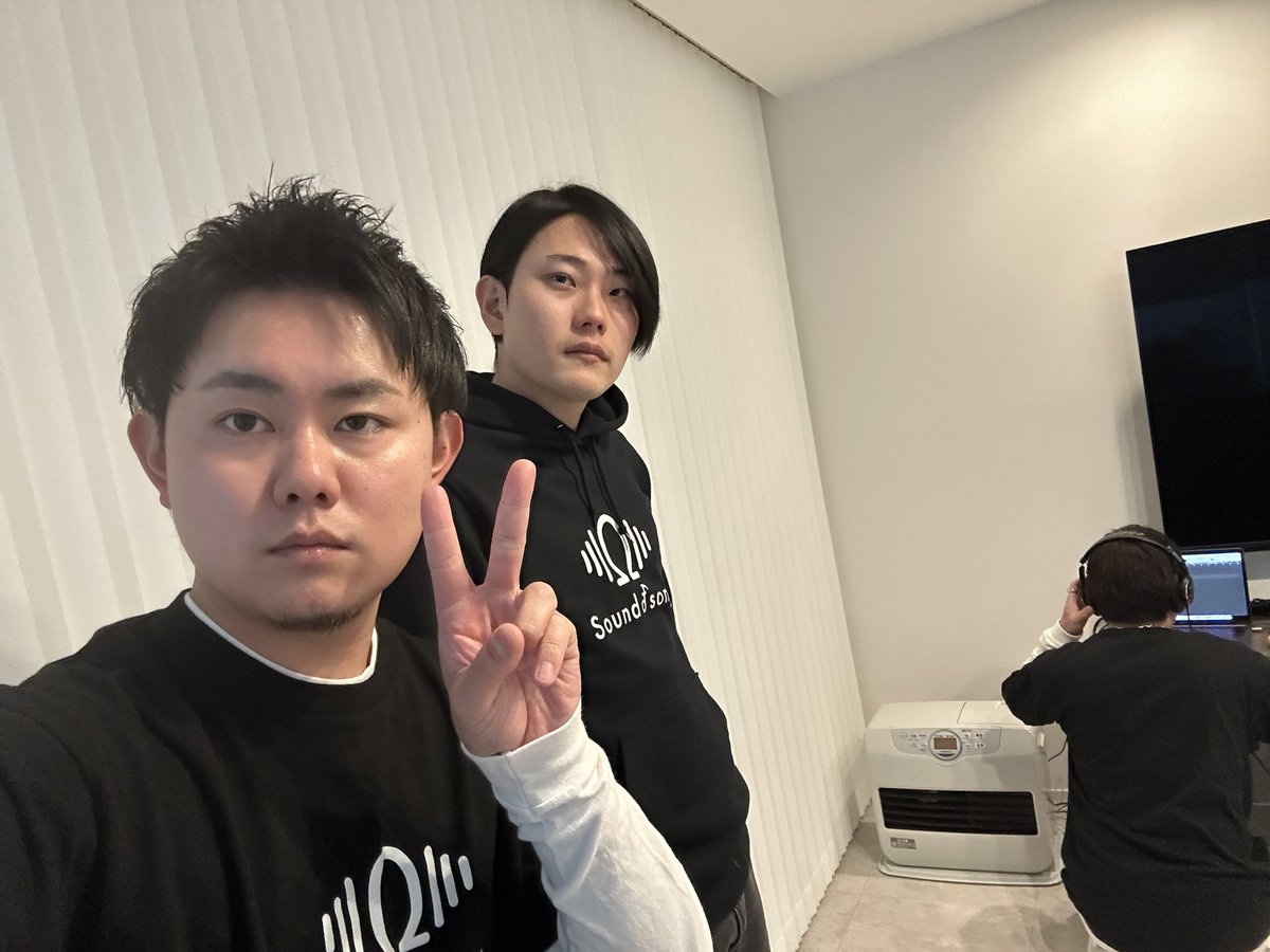 Beatbox_fkd's tweet photo. 撮影終わりました。
今年もΩ全開のwildcardが撮れました🔥

みなさんお楽しみに〜🎤Ω https://t.co/Q6M3kSaecW