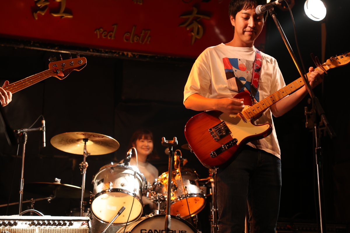 HarutaOfficial's tweet photo. HPに前回ライブのライブフォトをアップしました！ぜひ写真でHarutaライブの雰囲気をお楽しみください。

もう気づけば次回Harutaライブが来週！2/21(土)は下北沢LIVE HAUSでお待ちしております！
https://t.co/SdkVwUS58T https://t.co/XYMUI7P4w9