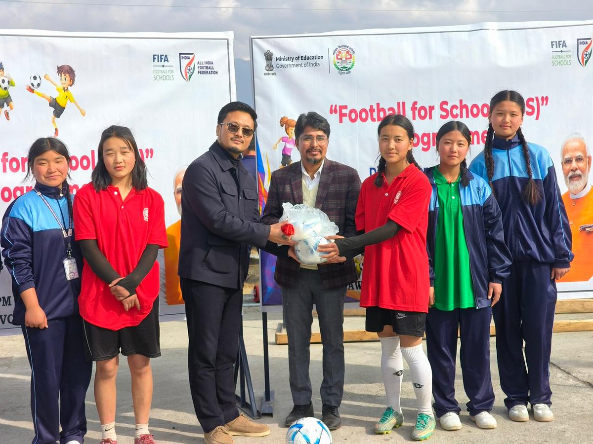 EduMinOfIndia's tweet photo. Department of School Education & Literacy, Ministry of Education in collaboration with AIFF and FIFA, is organizing the #FootballforSchools (F4S) program across India. On 13th February 2026, distribution of around 2.87 lakh footballs have been initiated through 17 States/UTs in 255 districts, which will fuel the passion for football among students. 

The footballs were distributed from Nodal district JNV/KVS in the presence of dignitaries and eminent sports persons. Symbolic football matches using FIFA Football were also organized by the Nodal Centre.

#F4S #ViksitBharat #DoSEL #SchoolEducation #TransformingEducation