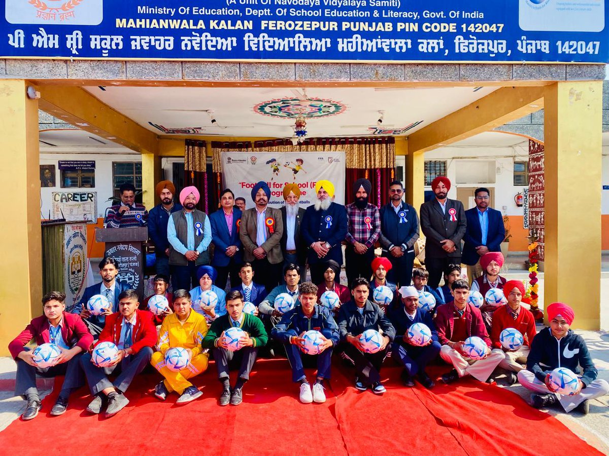 EduMinOfIndia's tweet photo. Department of School Education & Literacy, Ministry of Education in collaboration with AIFF and FIFA, is organizing the #FootballforSchools (F4S) program across India. On 13th February 2026, distribution of around 2.87 lakh footballs have been initiated through 17 States/UTs in 255 districts, which will fuel the passion for football among students. 

The footballs were distributed from Nodal district JNV/KVS in the presence of dignitaries and eminent sports persons. Symbolic football matches using FIFA Football were also organized by the Nodal Centre.

#F4S #ViksitBharat #DoSEL #SchoolEducation #TransformingEducation