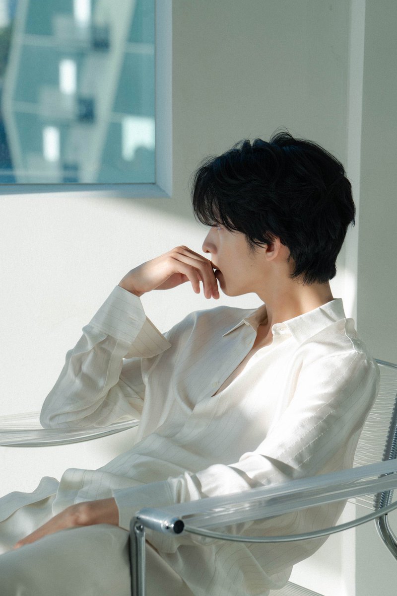 blue_rsm's tweet photo. 誕生日おめでとう⋆✮⋆
これからもずっとだいすきです🫰🏻✨

#HappyHongKyungDay 
#오늘의굿뉴스_홍경_생일 https://t.co/Gx8xT4ShMO