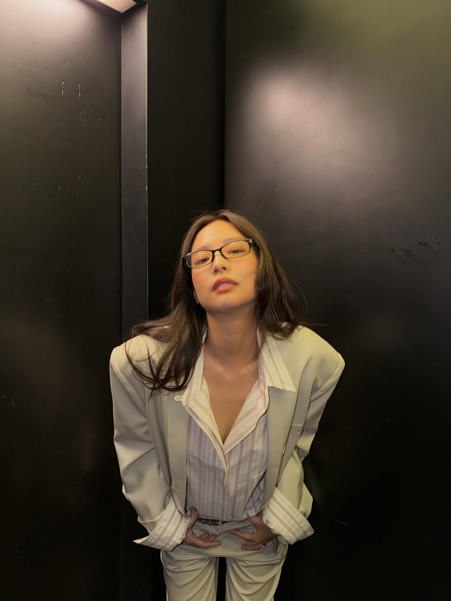 X에 공유된 제니 관련 이미지 2