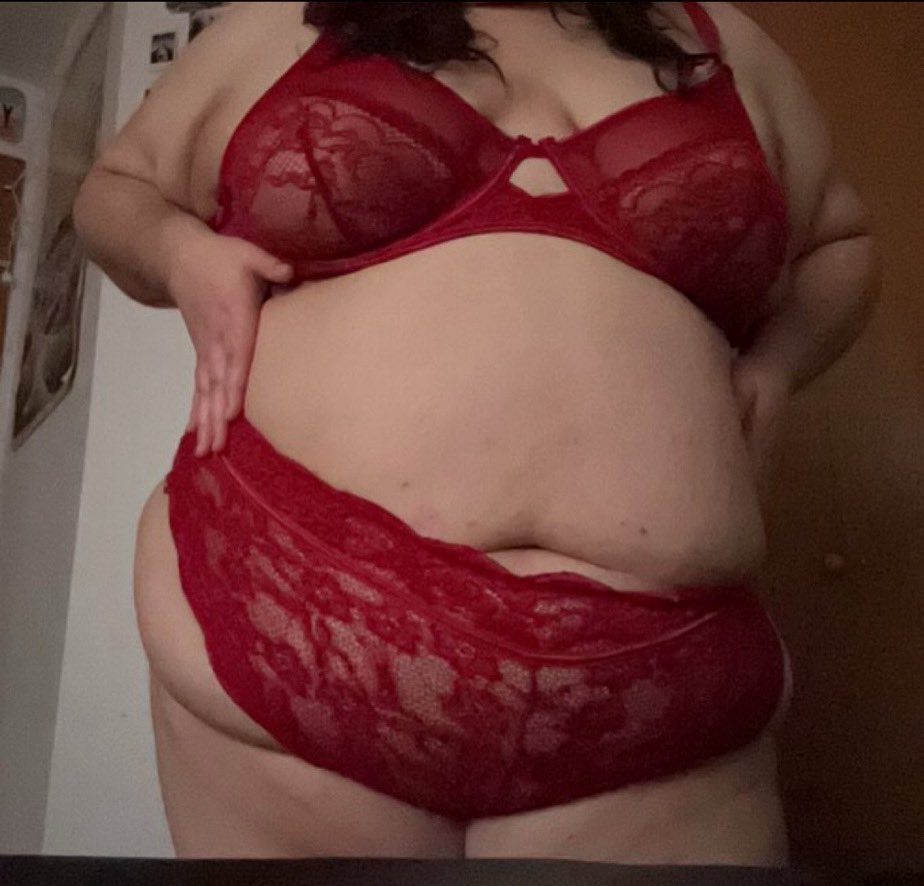 Angie (selling) tweet media