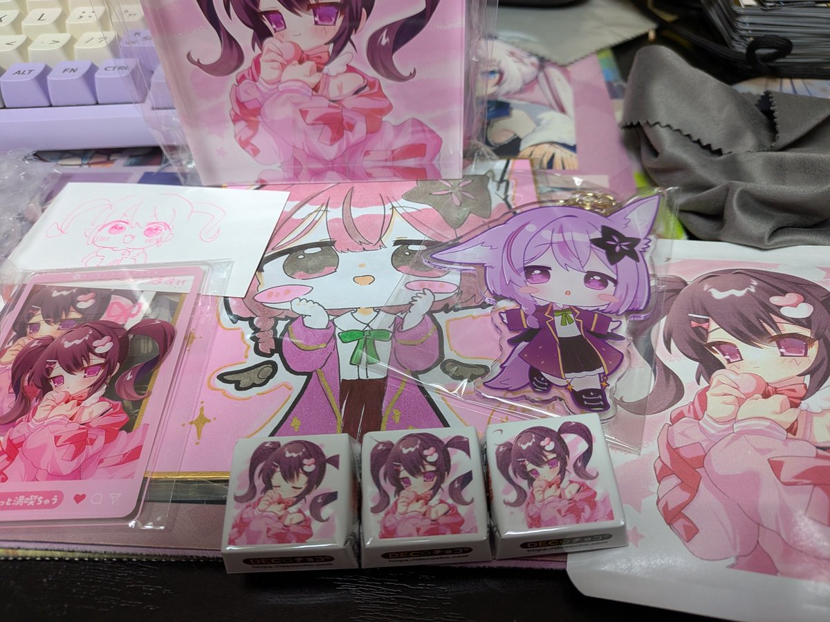 バレンタインと色々届きました！！色紙とアクキー本当に可愛すぎて