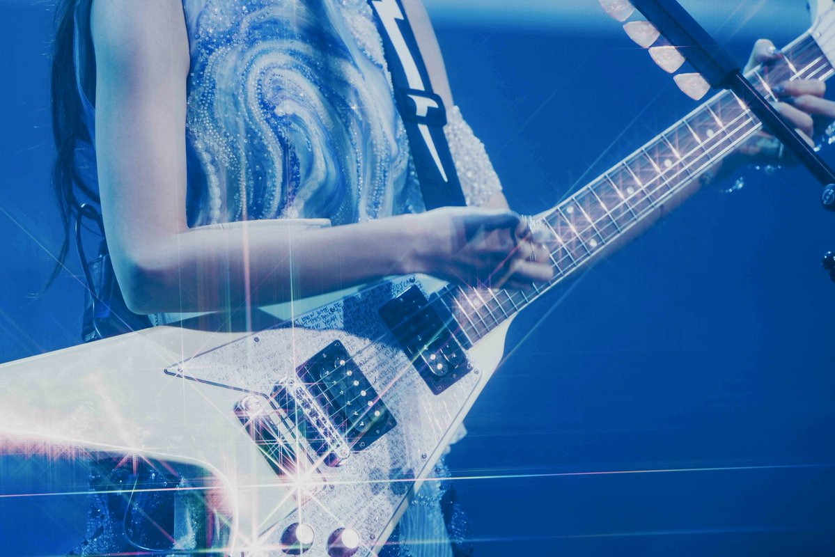 砂漠に落ちる一滴の水のようになりたい、そんな気持ちから生まれた「Ray of Water」というライヴでした。
あなたにとっての一滴の雫であれますように。
愛いっぱいの「おかえり」を心からありがとう。
今のmiletを届けました。
これからも歌い続けるよ。
あなたと一緒に！