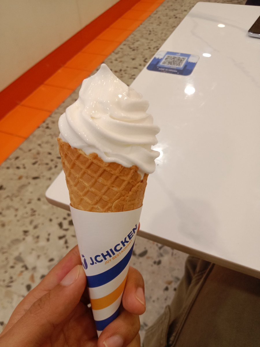 Kent_Chii2's tweet image. Harga cuma seribu

Langsung ke Jchicken guys

#jchicken #eskrim #ValentinesDay