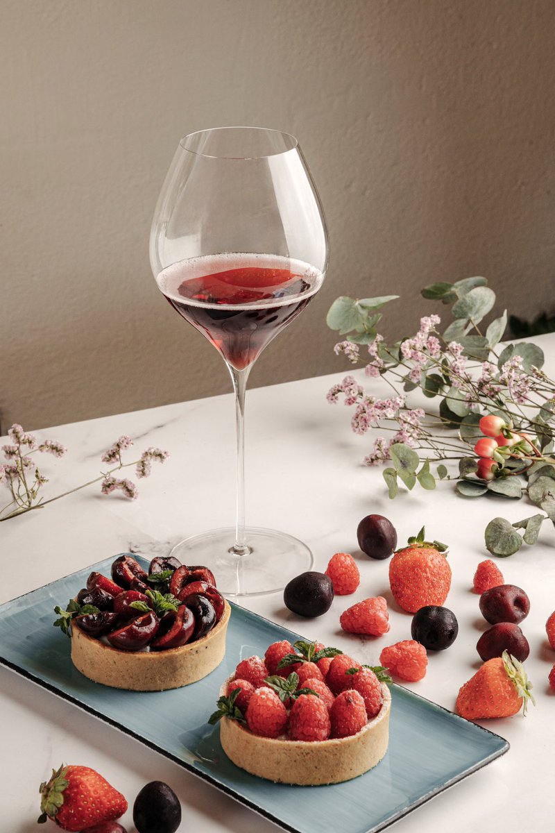 I’d like to wish those who are in love a Valentine’s Day full of sparkle.
For those of you who haven’t found your soulmate yet, I advise you to keep your eyes on the stars; it may come out of the blue and last forever…
Enjoy reading on glassofbubbly.com/brachetto-dacq…
#redbubbly #love