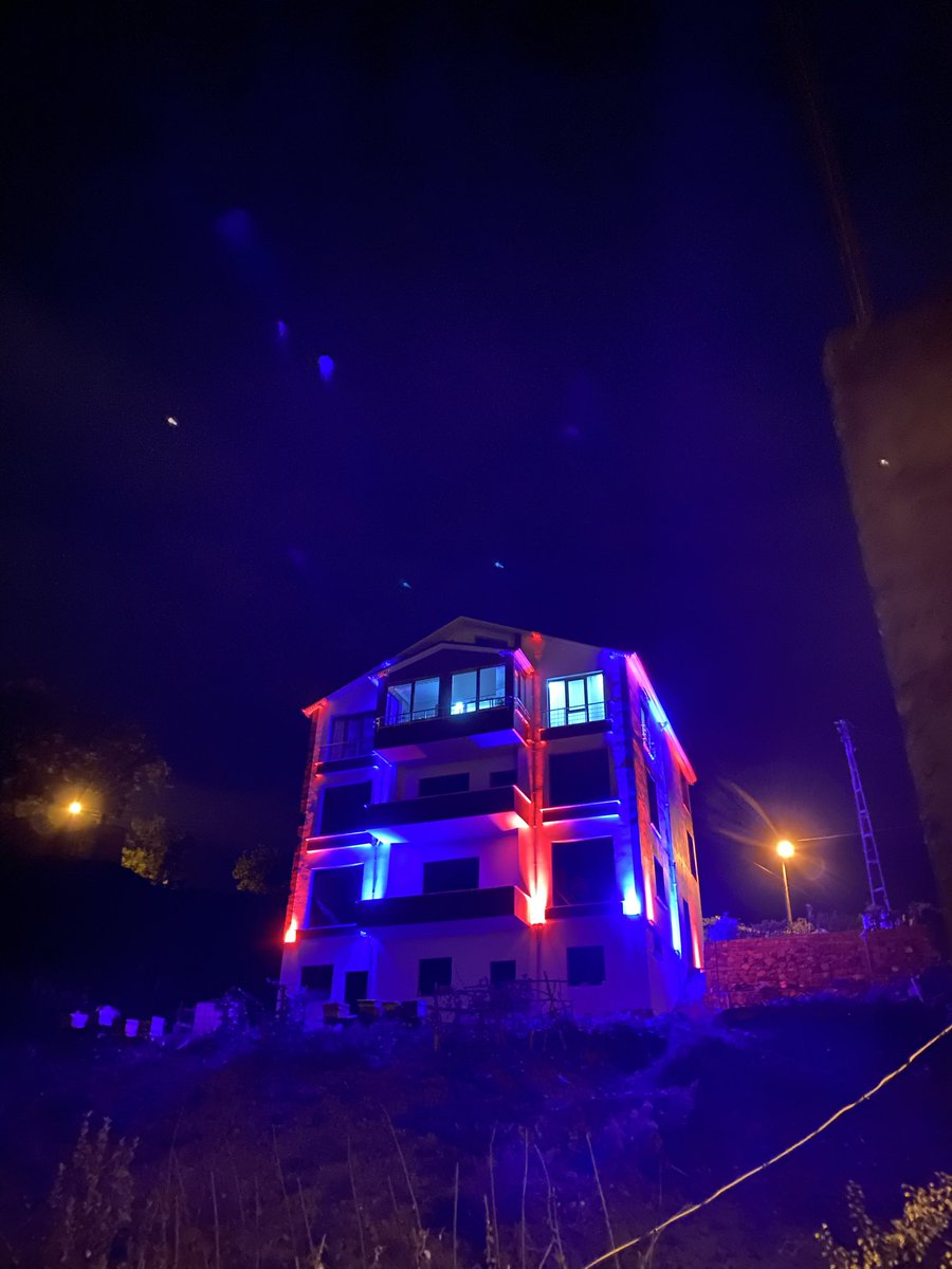 Babama evi bordo mavi boyattıramayınca ışıklandırmasına el attım ✍️