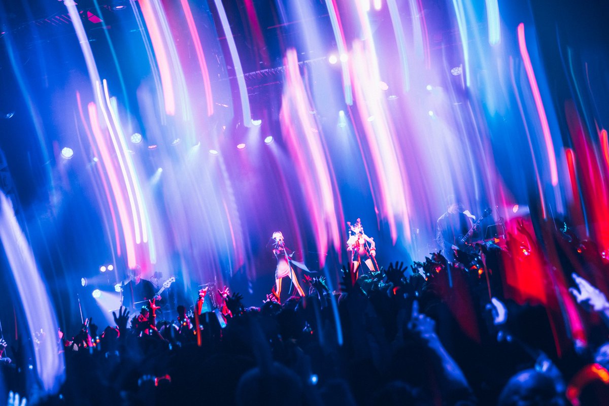 #VESP4thONEMAN
ライブをやる度に自分がライブをやる意味を見つけさせてくれて、まだVESPERBELLとして成長したいって思わせてくれて
お前らとならもっと大きくなれるって思わせてくれて本当にありがとう

最高のバンド、最高のチーム、とにかく周りに恵まれている今を大事に

今日は本当にありがとう！