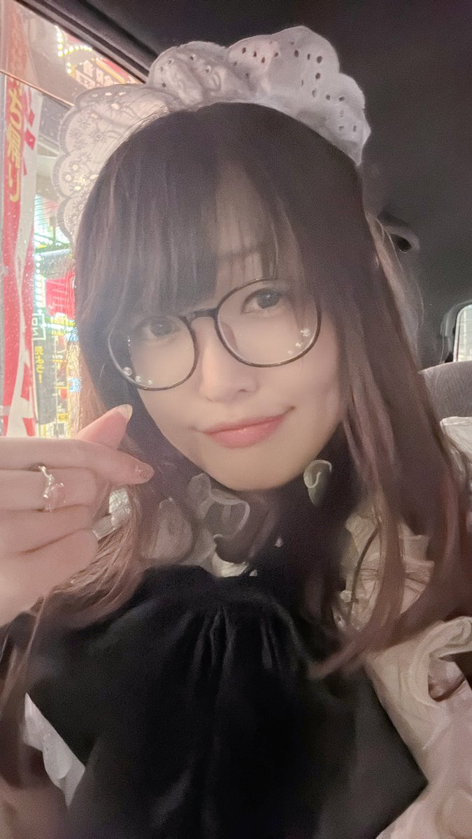 ハッピーバレンタイン～😆✨

モルトウイスキーのチョコ～🥃
五感というチョコ！
感じちゃうわね☺️🤍✨

 #バレンタイ #LIVE