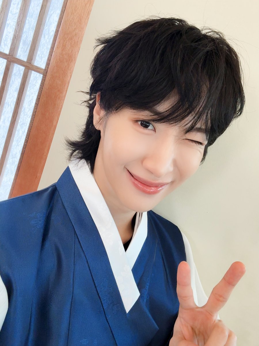 원위 (ONEWE) tweet media