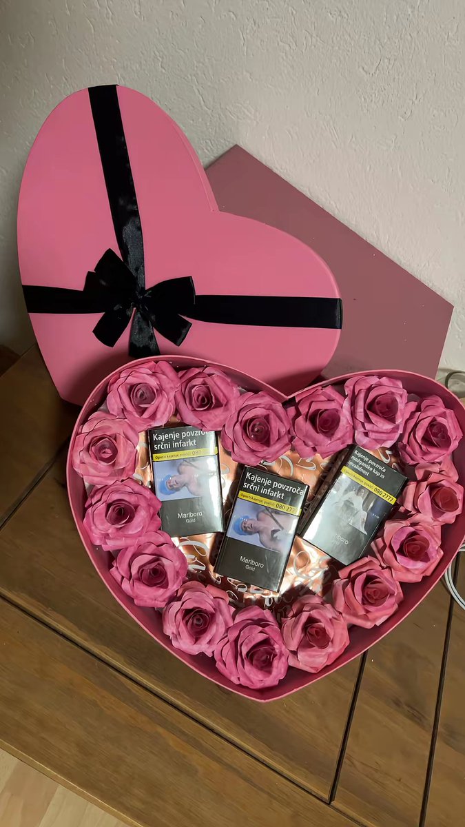 She really loves me 😭