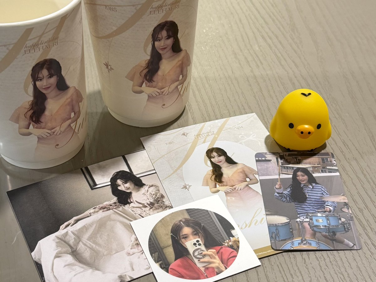 nyeng_85's tweet photo. 이해리 생일추카해 🐥💛

#Happy_Haeri_Day
#영원히_해처럼_빛나리 https://t.co/ag6RzzhSWY