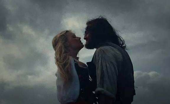 Ignore the critics. This version is different but still fiercely romantic and powerful. Visually sumptous it  reimagines  the haunting spirit of the novel with performances that reveal vulnerabilty as well as harsh cruelty. I sobbed throughout. #WutheringHeightsMovie #film