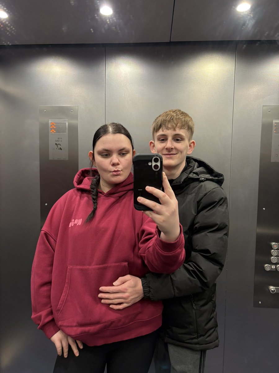 𝑪𝒉𝒆𝒚 𝒇𝒍𝒂𝒏𝒏𝒊𝒈𝒂𝒏 tweet media