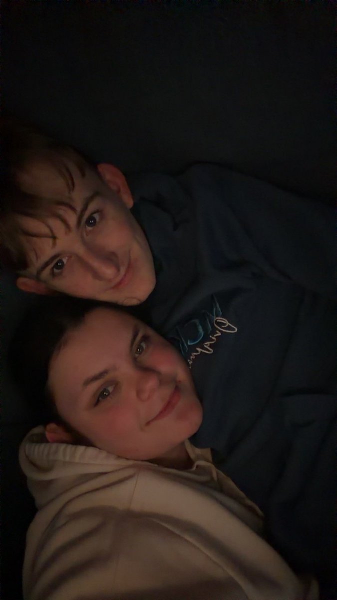 𝑪𝒉𝒆𝒚 𝒇𝒍𝒂𝒏𝒏𝒊𝒈𝒂𝒏 tweet media