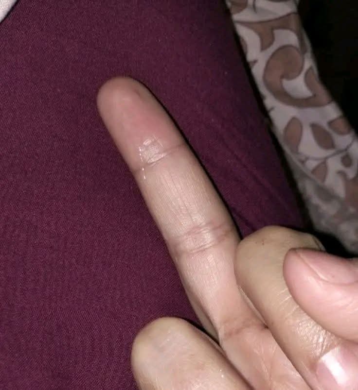 बस इसके सहारे 
पूरे सात दिन काटे हैं 🥵🥵