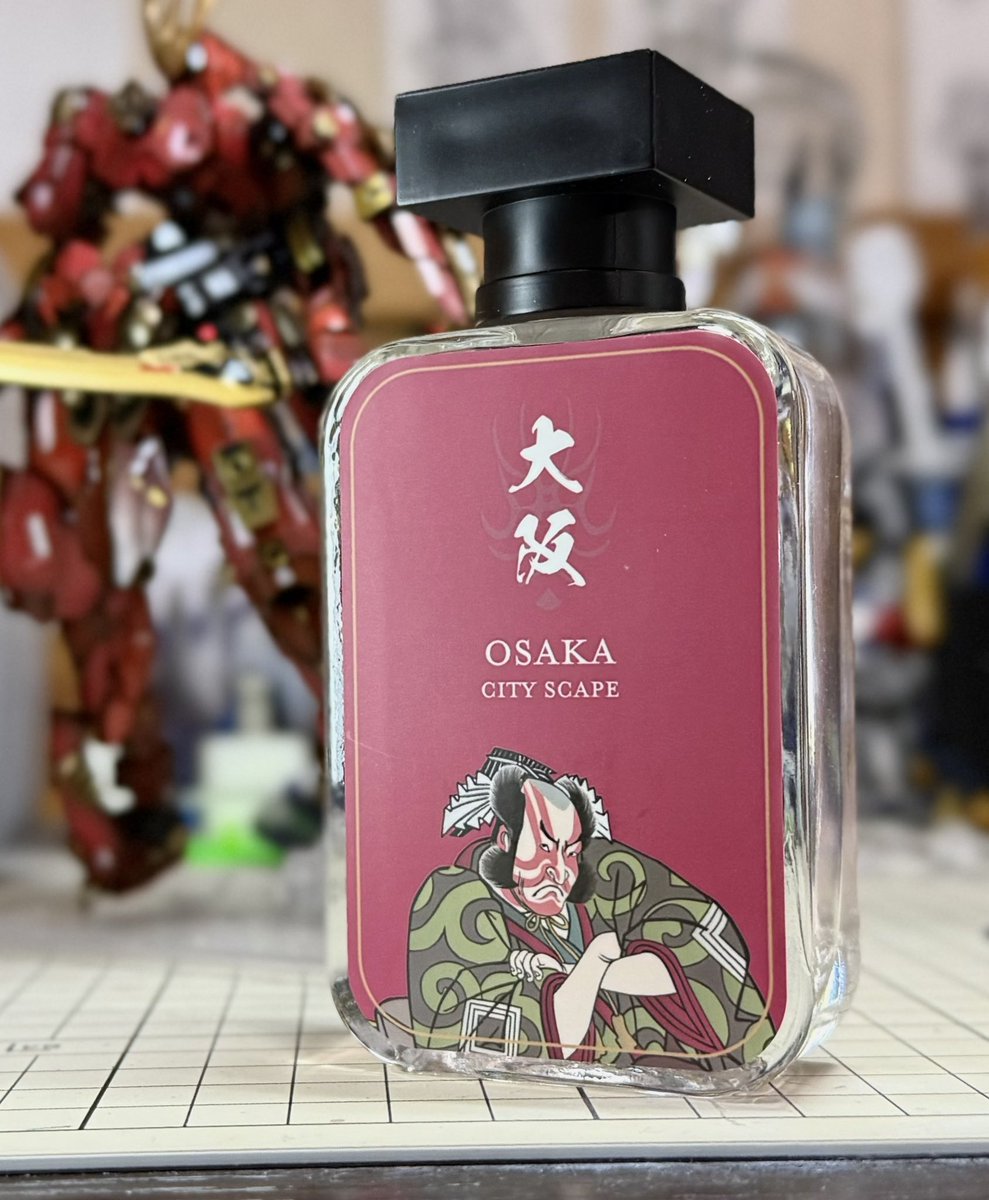 超ひっさびさに香水買った。 昔好きだったお香の香りに似てたので _(