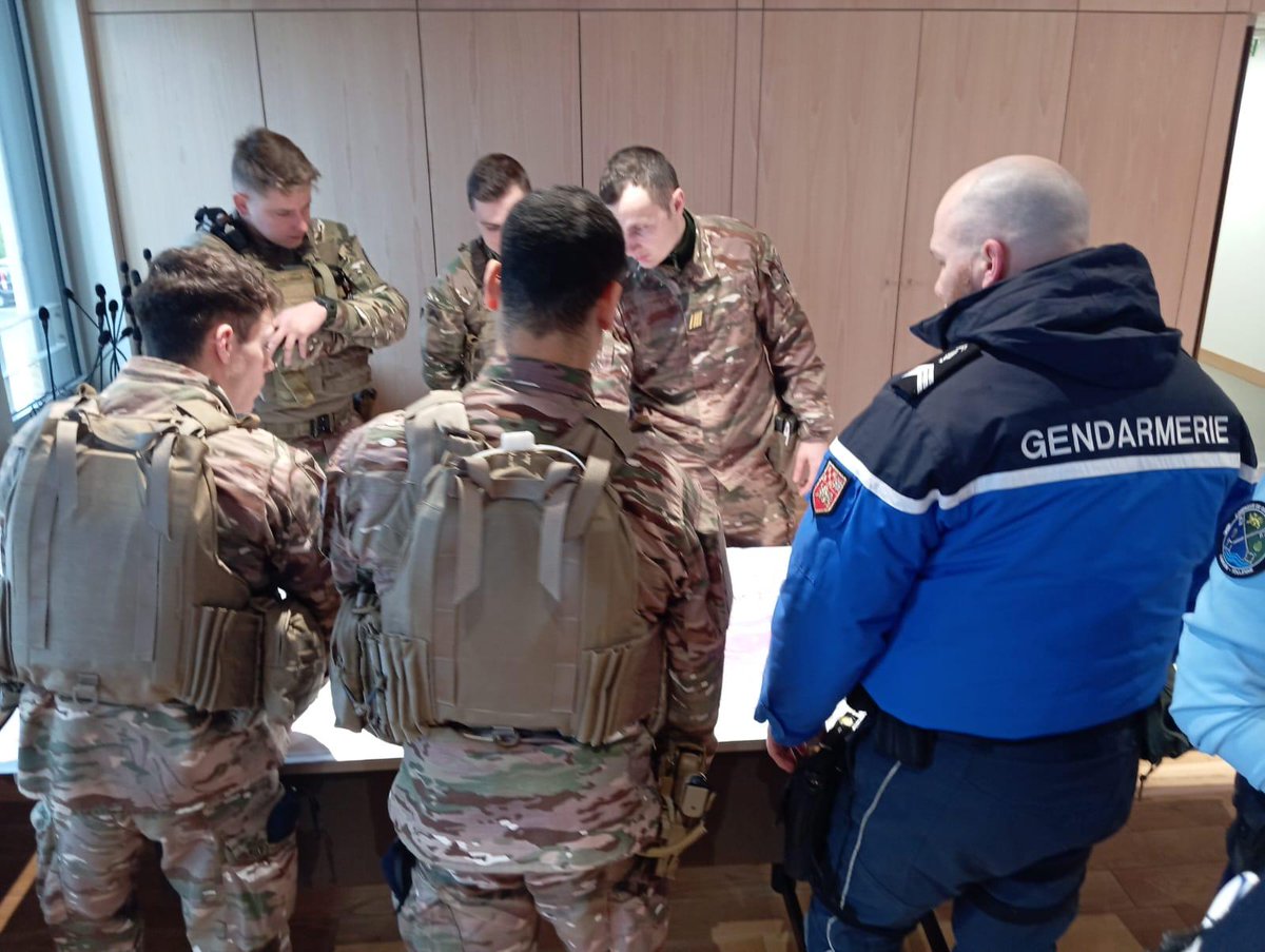 Image de Préfet Nouvelle-Aquitaine et Gironde - #Vigilance crues en Gironde | Sur réquisition du préfet, 25 militaires sont actuellement engagés en 