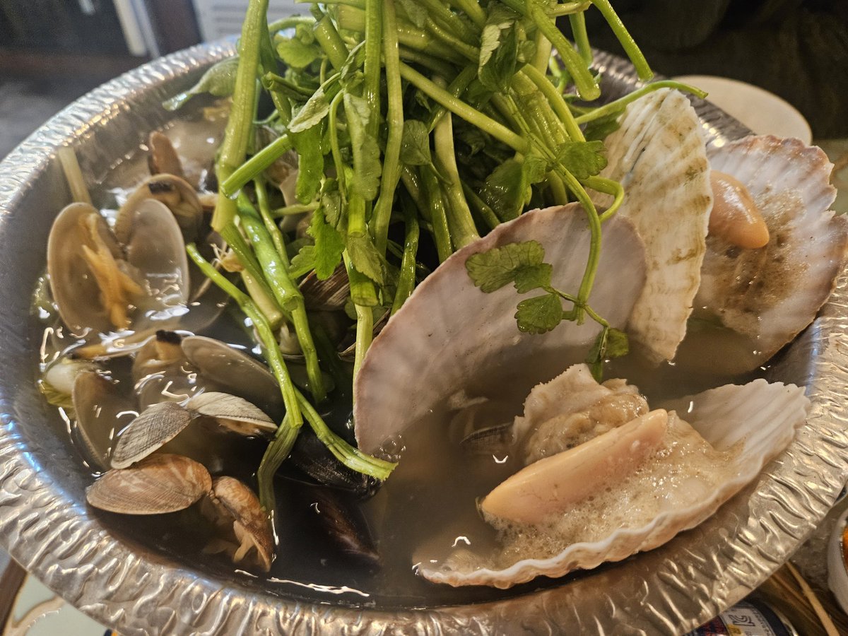 성대인가.., tweet media