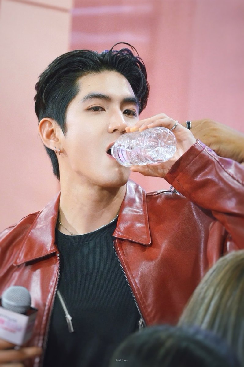 BΞΞ ★ 🎈 tweet media