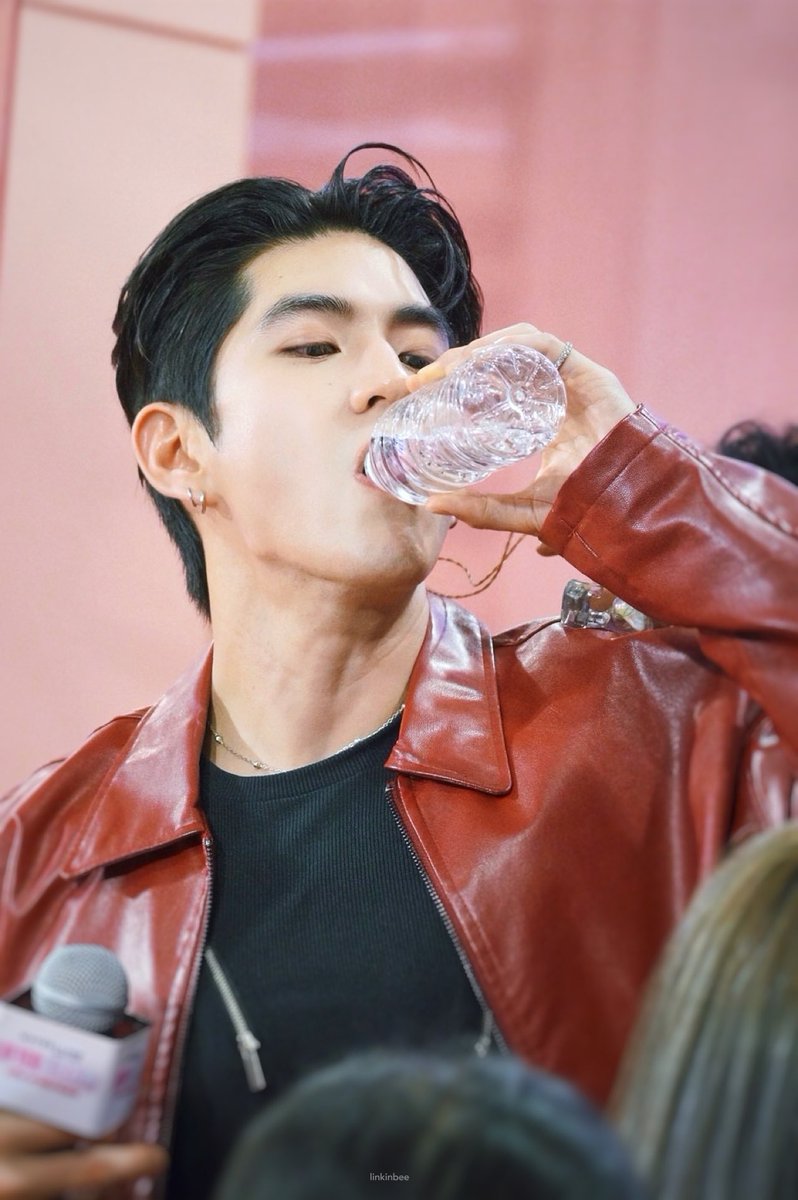 BΞΞ ★ 🎈 tweet media