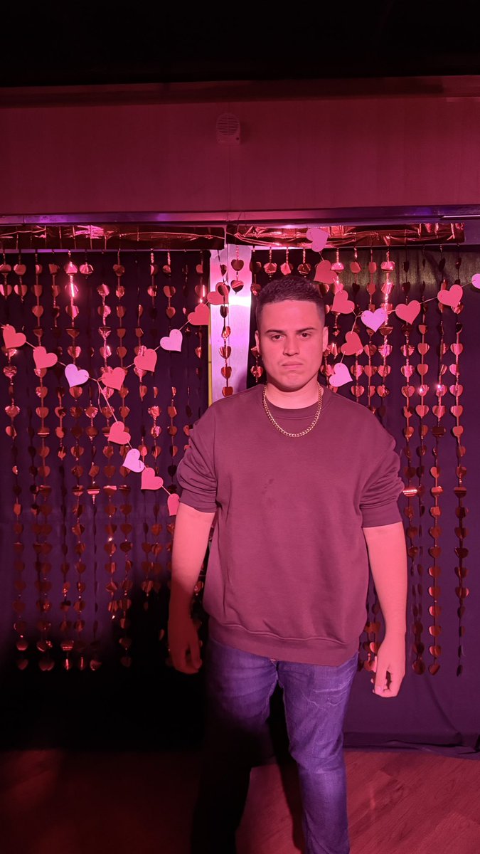 popolucax's tweet photo. Sério ou sorrindo? https://t.co/tjl0EA0gPl