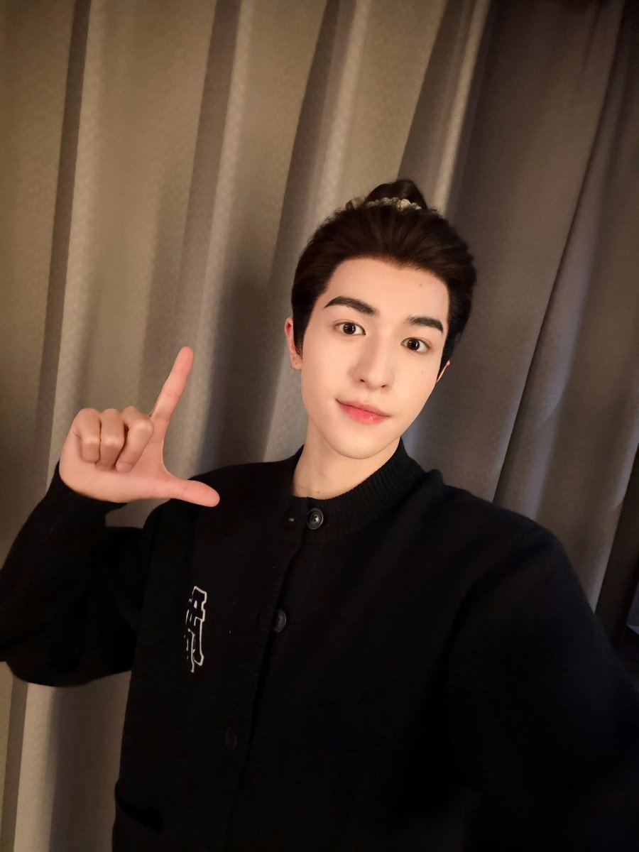 patrick_thfc's tweet photo. 260214 | Patrick's Weibo Update

ʚ🐰ɞ

มาอวยพรให้ทุกคน Happy Valentine's Day!!! 🌸🩷

PATRICK SENDS LOVE🩷
#ส่งความรักจากแพทริค
#แพทริค #PatrickFinkler 
#ValentinesDay #尹浩宇 https://t.co/eP5pt8g0Ad