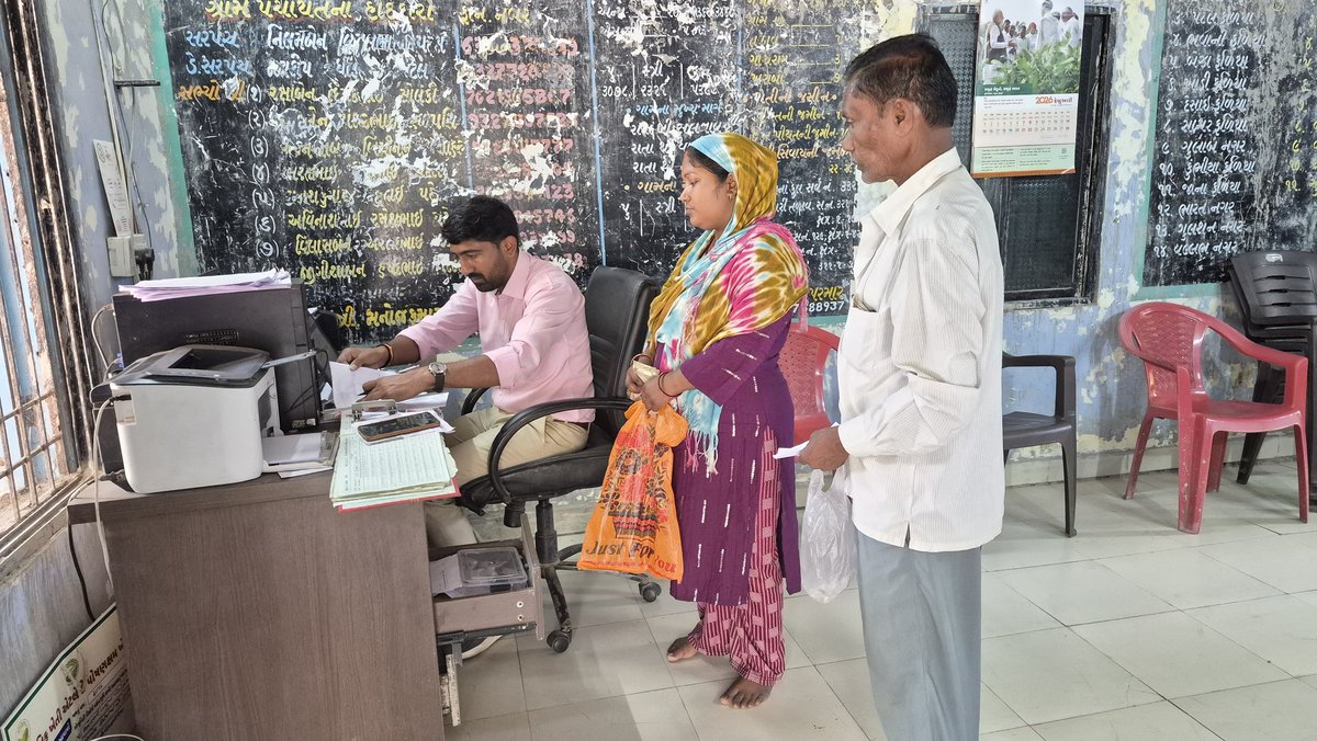 #GRAM PANCHAYAT RATA NANAPONDHA
આજરોજ વેરા વસુલાત ની કામગીરી,ડોર ટુ ડોર નોટિસ તથા વસુલાતની કામગરી <a href="/DdoValsad/">DDO Valsad</a> <a href="/dyddo_valsad/">DY DDO VALSAD</a> <a href="/InfoValsadGoG/">Info Valsad GoG</a> <a href="/TdoKaparada/">Sandip Gayakwad</a> <a href="/TcmValsad/">વલસાડ જિલ્લા તલાટી કમ મંત્રી મંડળ</a>