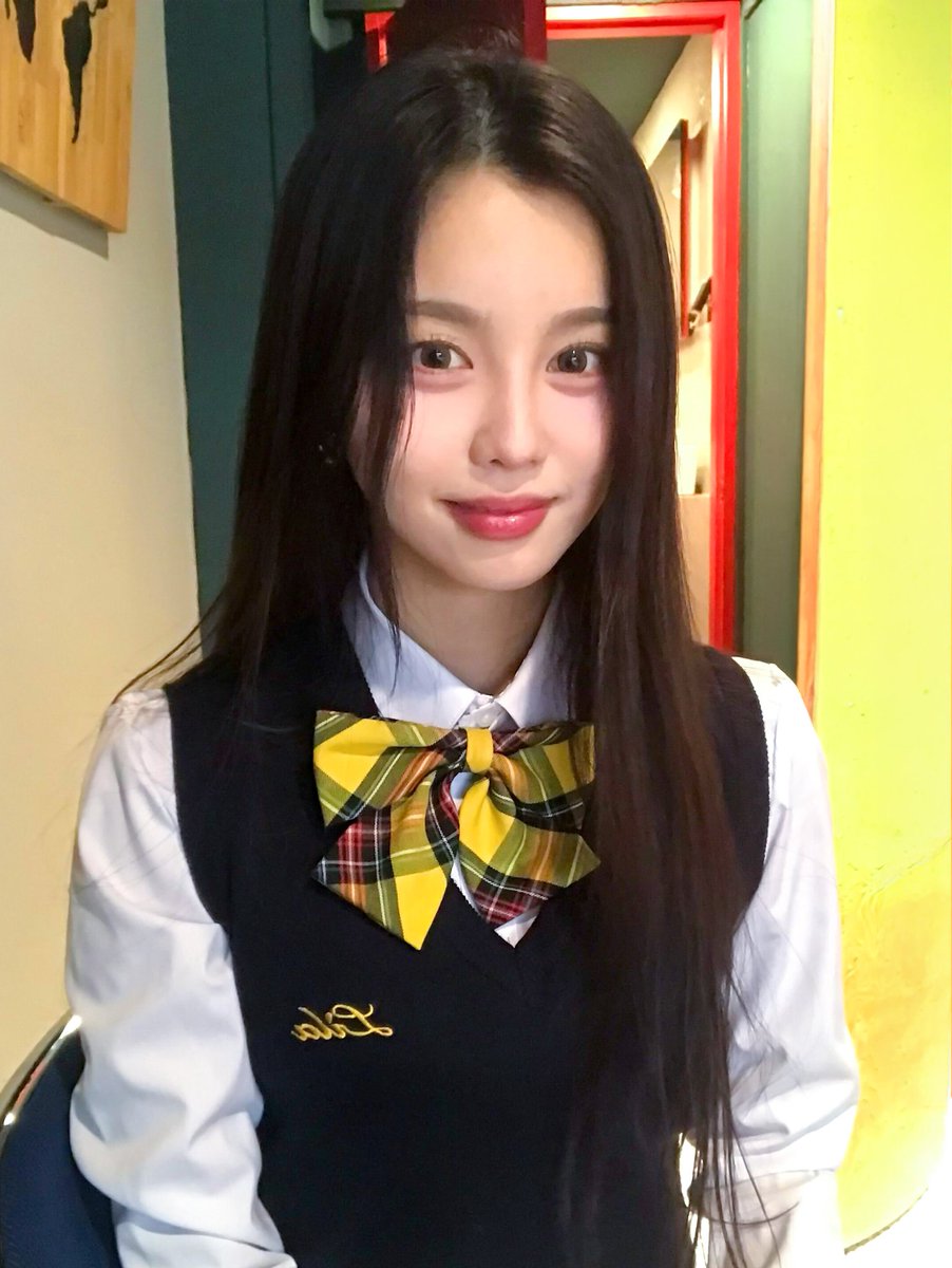 NAMYUJU_INA's tweet photo. 📷 | 260214 - Instagram Update

𝘎𝘳𝘢𝘥𝘶𝘢𝘵𝘪𝘰𝘯 𝘥𝘢𝘺 🎓

#YUJU #유주 #NAMYUJU #남유주 #HIIPE_Princess https://t.co/dRgRPRe8Z8