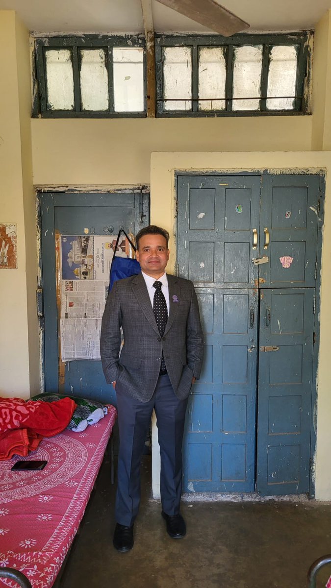 ipspankajnain's tweet image. Reconnected with friends &amp;amp; batchmates after 25 years at PEC reunion! 🕰️ Hostel rooms, old memories, laughter, and nostalgia - couldn't ask for more! 

 #PECReunion #Batchmates #Nostalgia