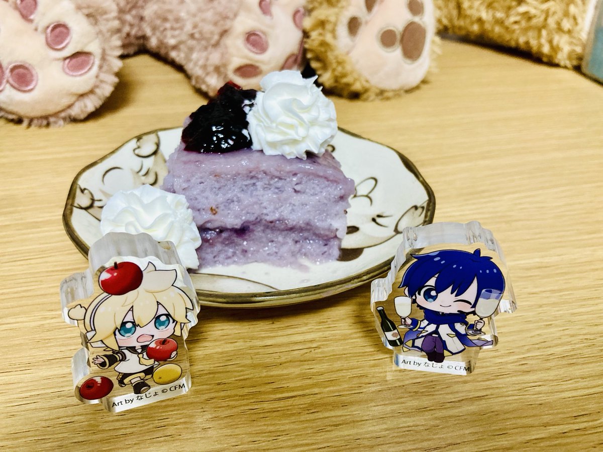 ババロア作ったんですけど、自重支えられないよわよわババロアになってしまった